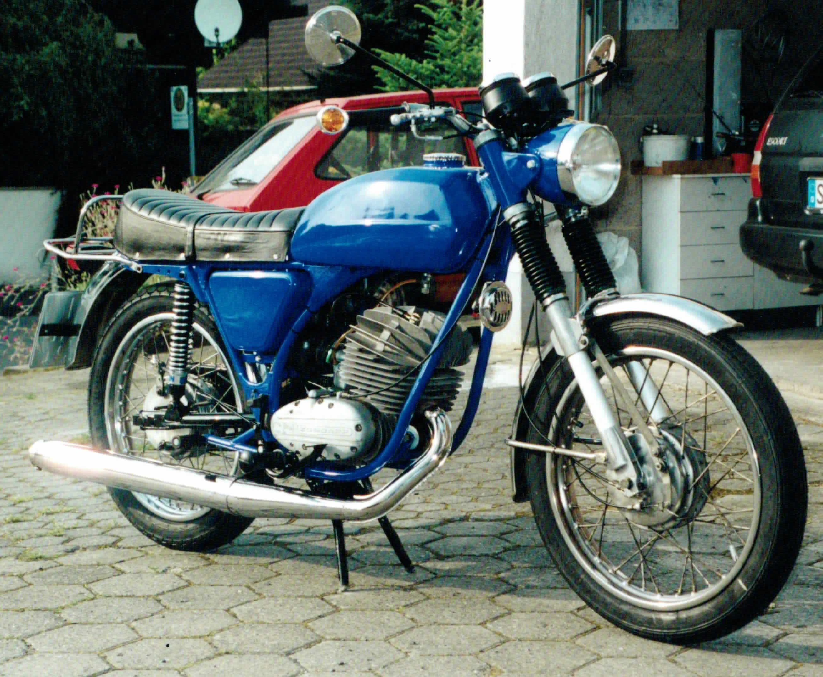 Zündapp KS125 neu aufgebaut 08-2000